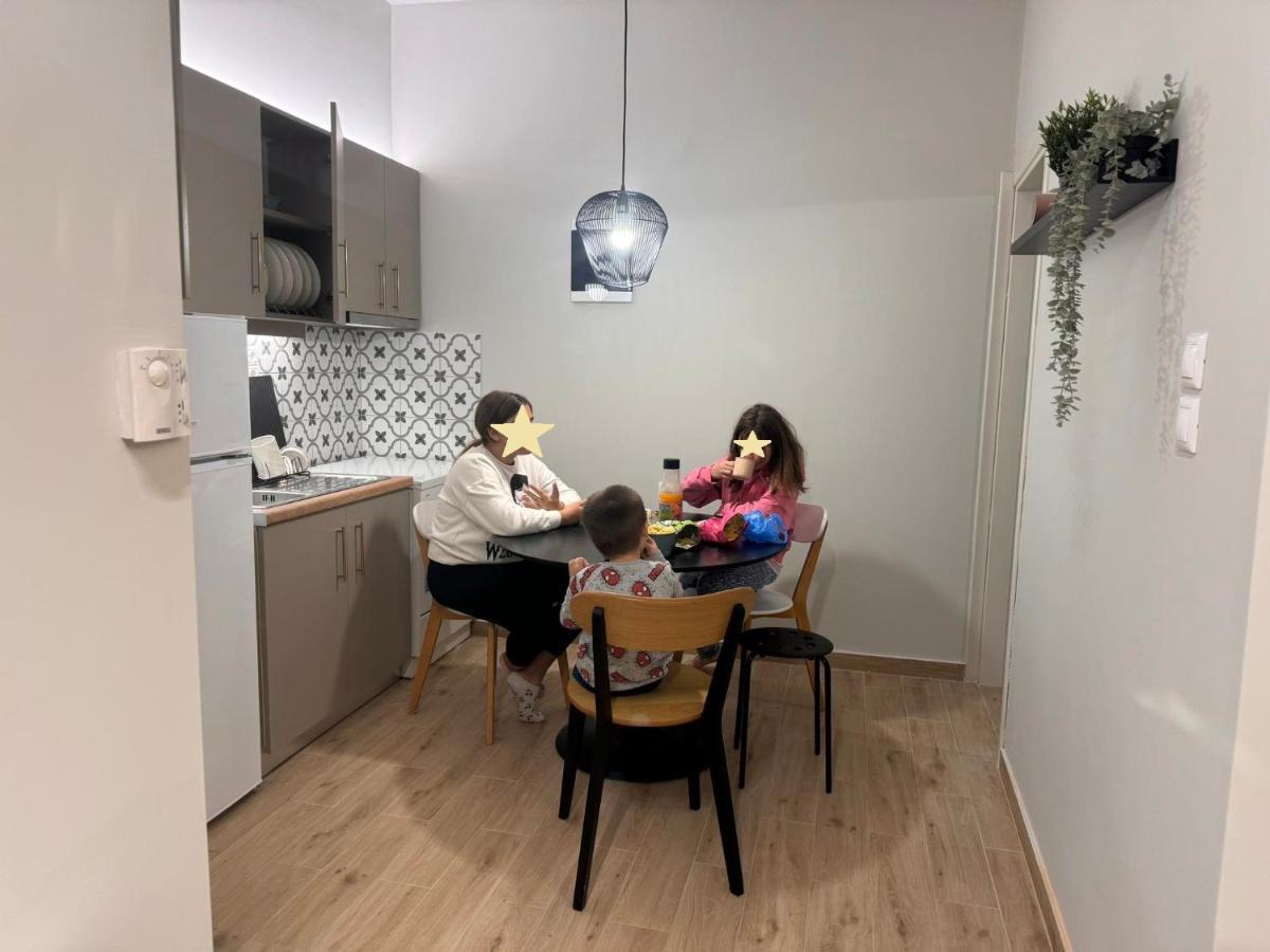 Alexander Luxury Sea Apartments Néa Khilí Eksteriør billede